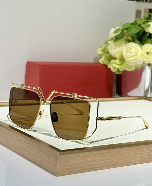 Picture of Valentino Sunglasses _SKUfw75051625fw